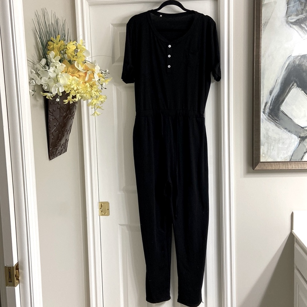 Short sleeve Black jumpsuit